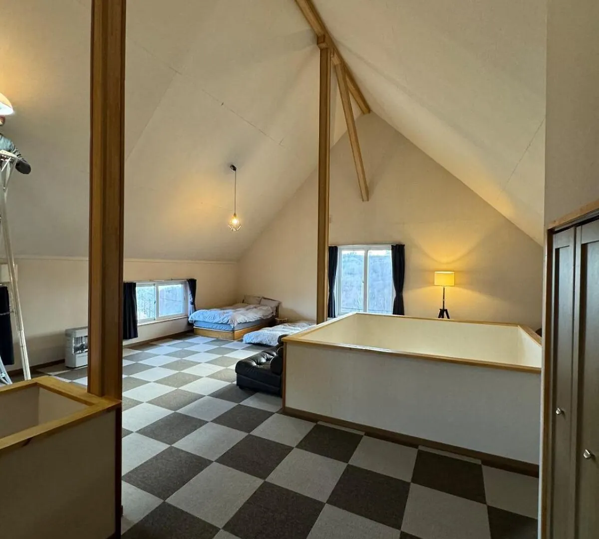 Lake Toya Brown House- Great Lake Views, Quiet And Spacious Toyako
